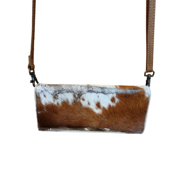 Farm Girl Artisan The Aubry over shoulder purse - Picture 4 of 6